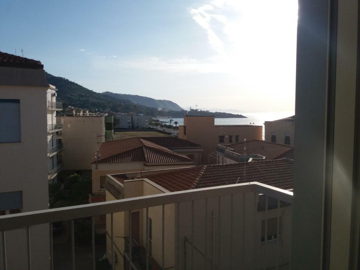 Casa Floridea -Mediterranea Sicilia Apt Cefalù Εξωτερικό φωτογραφία